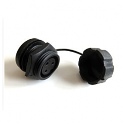 3Pin panel-mount socket with protective cap