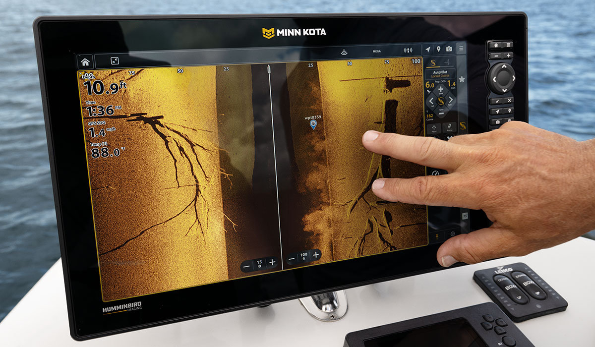 Underwater structure shown through Humminbird Imaging